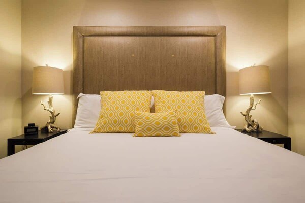 Pet-friendly Napa Retreat Wineries Downtown - Sonoma, CA