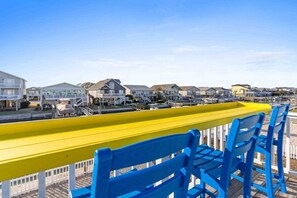 Interior - Pug Life - Walk to the Ocean! (Ocean Isle Beach)
