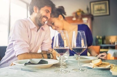 Romantic Napa Escape Prime Location King Bed, Private Patio & Pool