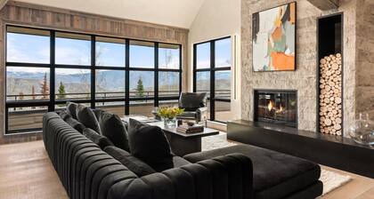 Timberline Lodge 6BR With Hot Tub, Patio & Views