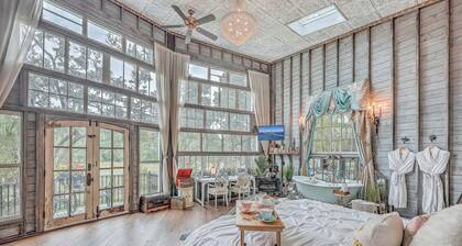 The Charleston Treehouse