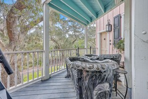 Interior - The Charleston Treehouse (Wadmalaw Island)