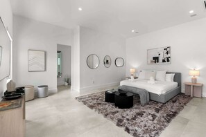 Interior - Villa Grace by Rove Travel Home W/pool & Jacuzzi (Miami)
