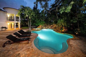 Interior - Villa Justina by Rove Villa W/pool & Hot Tub (Miami)