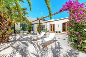 Interior - Villa Maroc by Rove Travel Luxury Oasis w/ Pool (Miami)