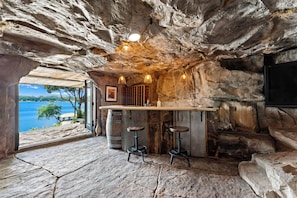 Interior - Nancy Key (Sherrills Ford)