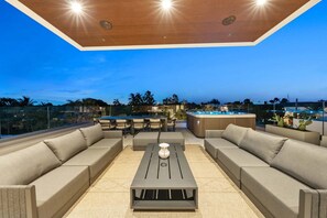 Interior - Villa Ocean by Rove Travel Coastal Luxury Villa (Fort Lauderdale)