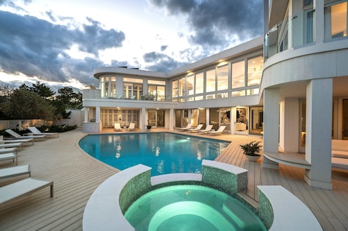 Dunes Lane by Rove Travel Heated Pool & Beach Access