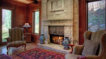House (Multiple Bedrooms) | Interior