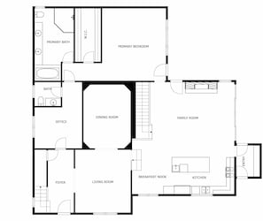Plano de planta que muestra un dormitorio principal, baño principal, comedor, sala familiar, oficina, sala de estar, kitchenette, rincón de desayuno, vestíbulo y un baño secundario.