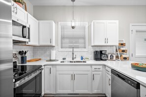 Interior - Whole Home 1012 & 1014 Franklin (Clarksville)