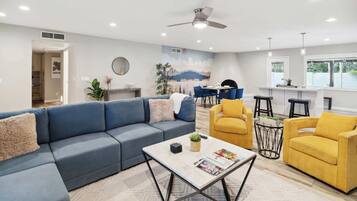 House (4 Bedrooms) | Interior