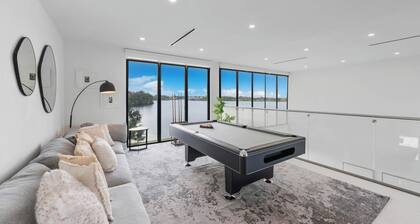 Villa Lago by Rove Travel Lakeview Home w/ Pool