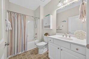 Interior - Crow Creek 1323 (Calabash)