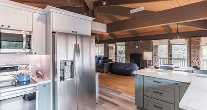 Glass House Elk Rim Pine