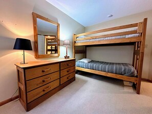 Interior - C13 Beautiful Bretton Woods ski in ski out Townhouse Pool gym Passes (Bretton Woods)