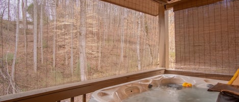 Chalet (2 Bedrooms) | Façade de l’hébergement