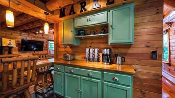 Chalet (3 Bedrooms) | Interior