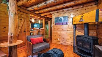 Chalet (3 Bedrooms) | Interior