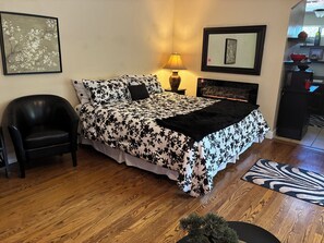 1 chambre, fer et planche à repasser, Wi-Fi gratuit, draps fournis