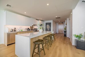 Interior - @ Marbella Lane - Penthouse w/ City & Ocean Views (Long Beach)