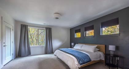 Evergreen Retreat A 30 Night Minimum