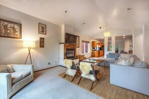 Interior - Slope View (Parkdale)
