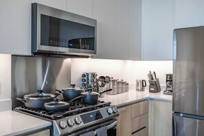 Interior - @ Marbella Lane - Panoramic Delight Dream Escape! (Long Beach)