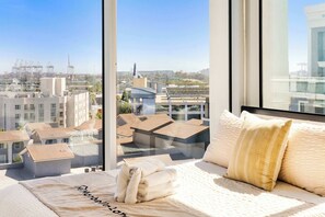Interior - @ Marbella Lane - Panoramic Delight Dream Escape! (Long Beach)