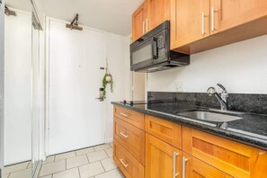 Interior - @marbella Lane - Stylish Island Stay w/ City Views (Honolulu)