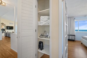 Interior - Marbella Lane - Oceanfront w Unobstructed Views! (Pacifica)