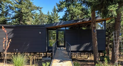 Happenstance Vineyards King Rooms
