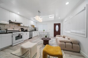 House (2 Bedrooms) | Interior - Marbella Lane - Serene and Pristine 2BR Home (West Covina)