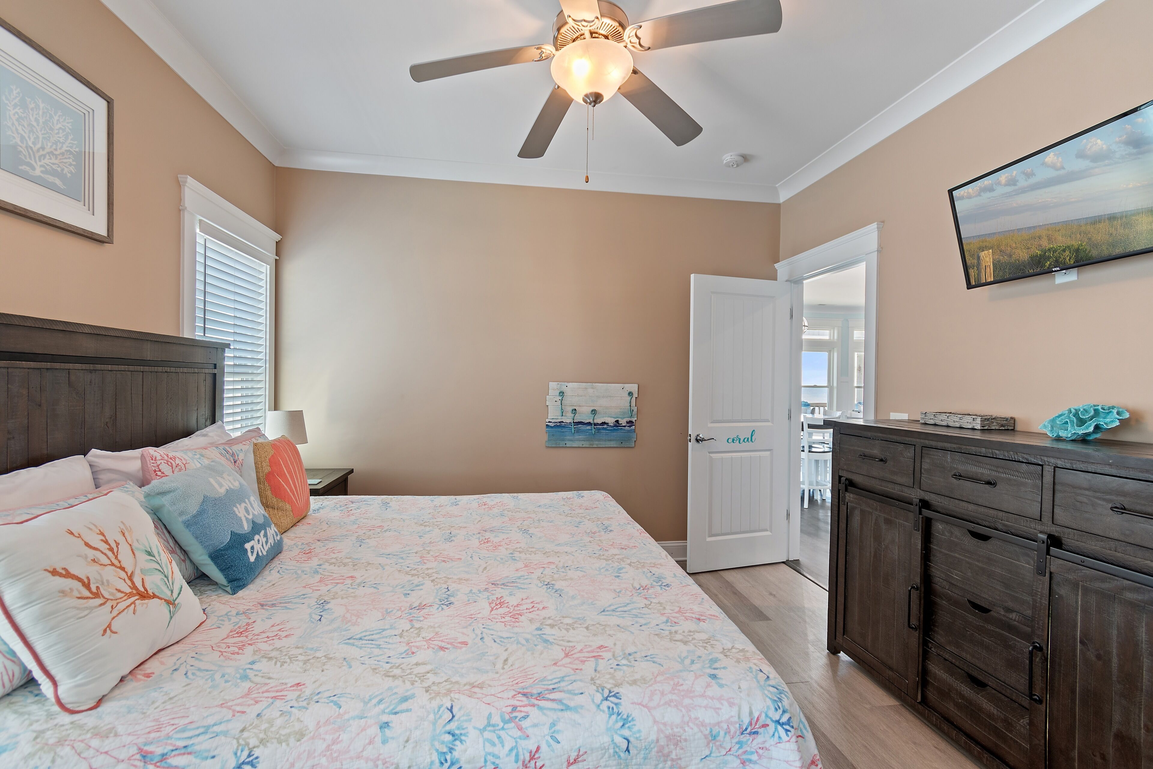7 chambres, Wi-Fi, literie fournie