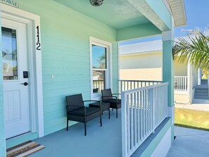 Interior - Seahorse Drift Away in Coastal Comfort (Punta Gorda)