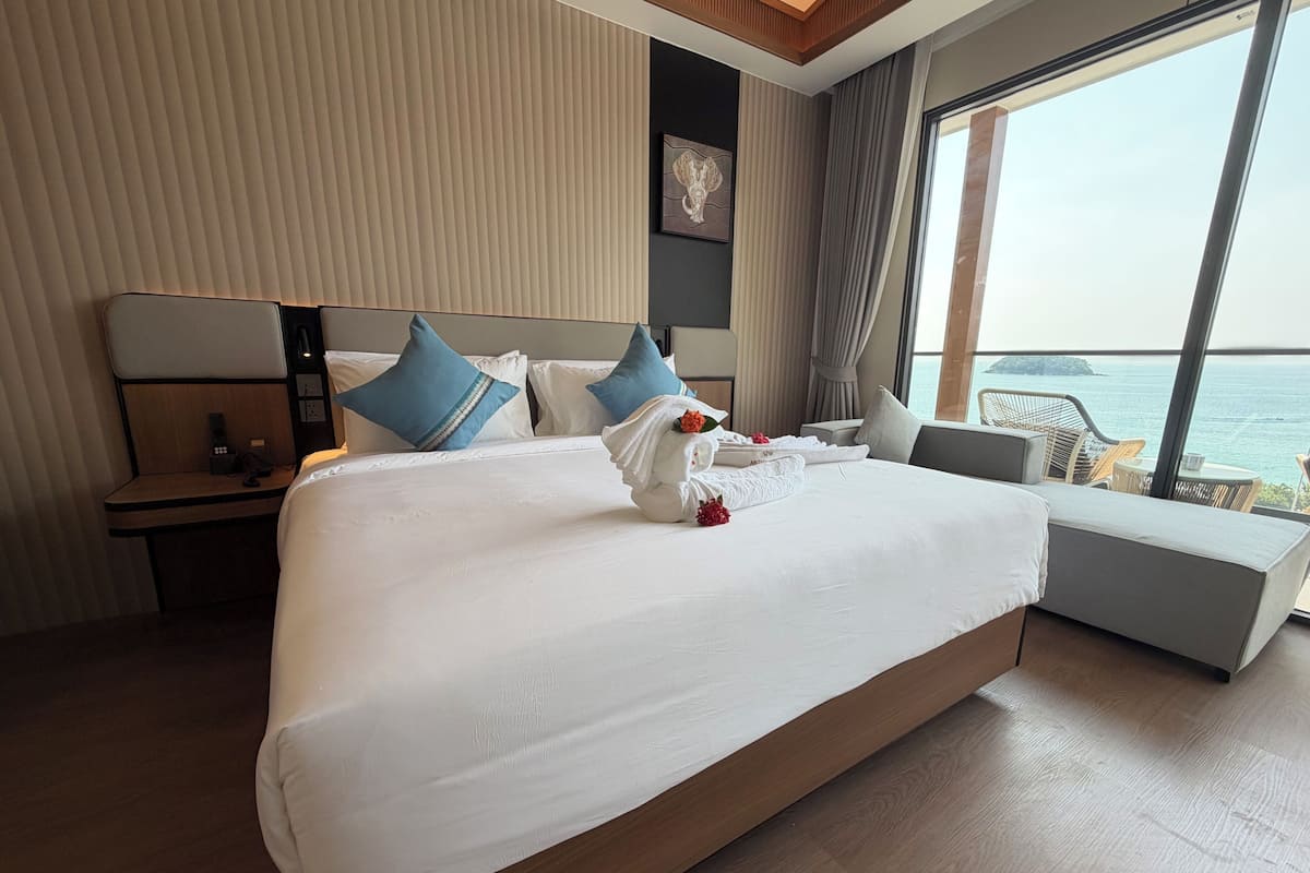 Phòng đôi Deluxe, ban công, quang cảnh biển | Két an toàn