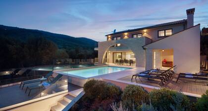 Villa Valmata Adriatic Pearl /w Pool & Wellness, Labin, Croatia