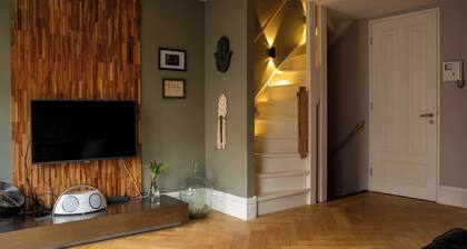 Modern Luxury Suite Steps from Vondelpark & Museum District | Historic Charm