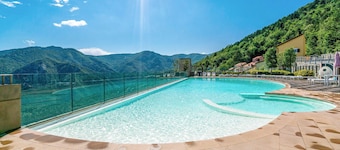 Nice home in Magliolo with sauna