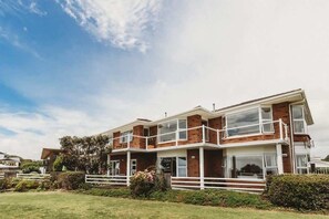 Exterior - Waterfront Apartment in Fitzroy (New Plymouth)