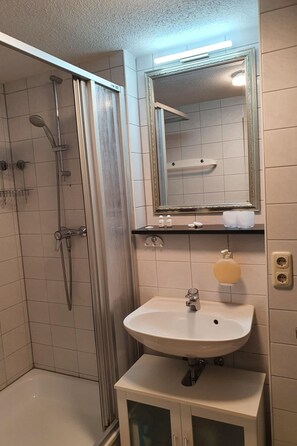 Bathroom - Idyllische Ferienwohnung mit Blick auf die Donau by Interhome (Obernzell)