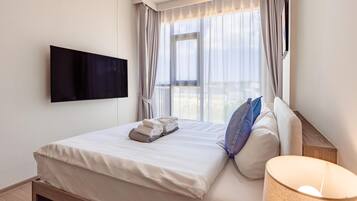 2 bedrooms, iron/ironing board, WiFi, bed sheets