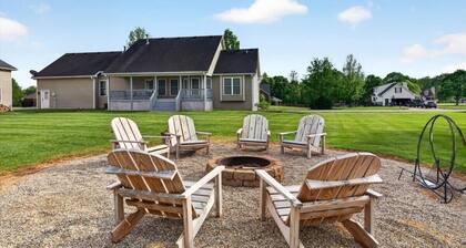 Exclusive Buckner retreat w/ theater & game room!