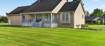 Exclusive Buckner retreat w/ theater & game room!