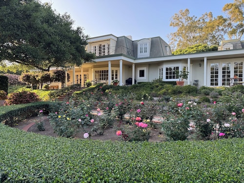 Montecito Gated Garden Villa - walk to Upper Village & Beach - near SB Polo Club