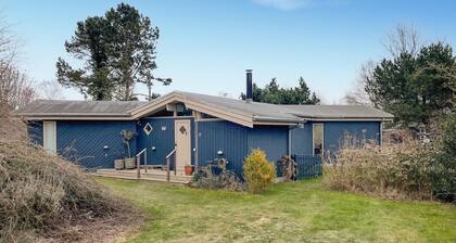 2 bedroom cozy home in Stege