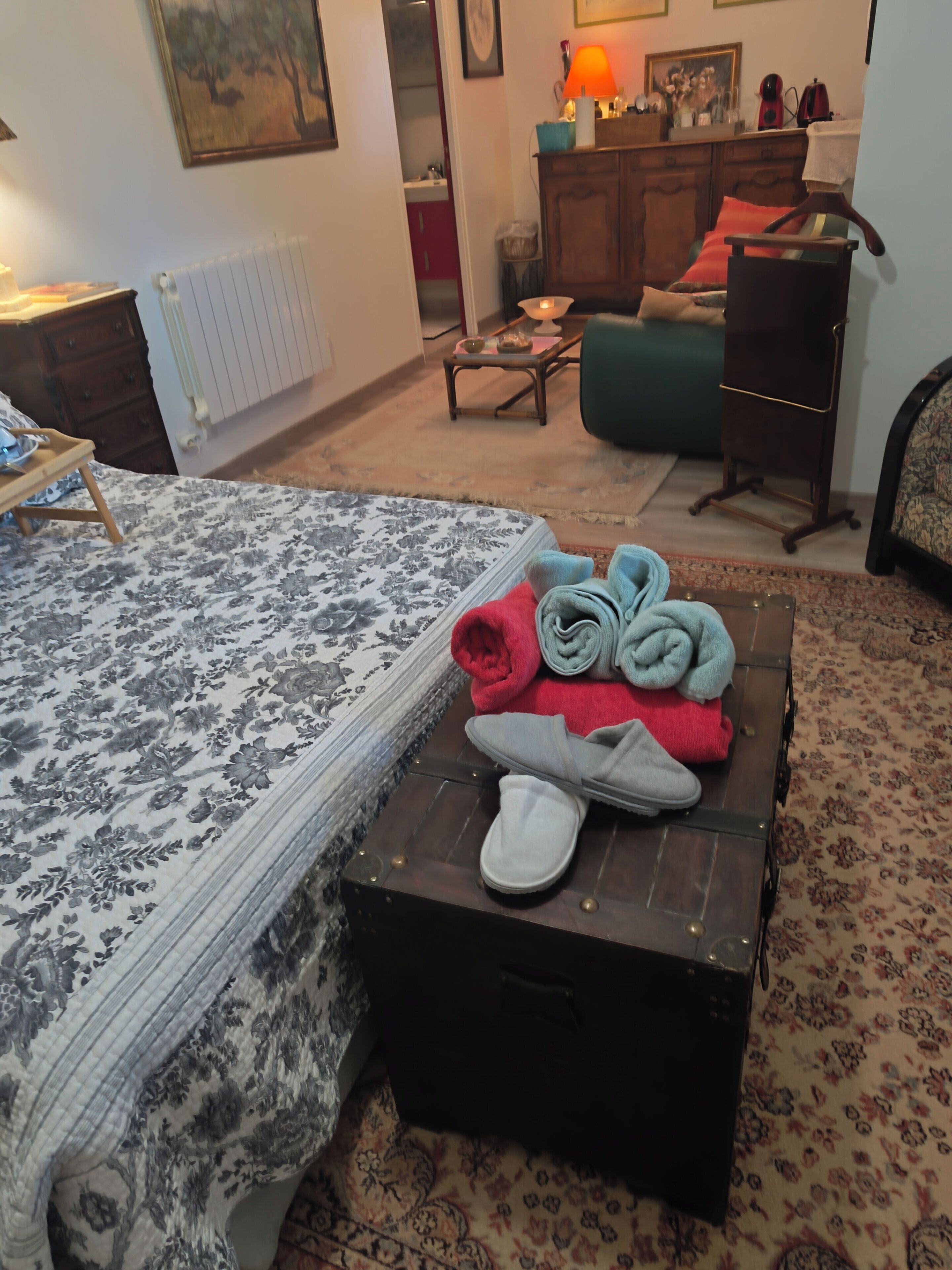 1 chambre, fer et planche à repasser, Wi-Fi, draps fournis