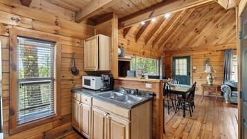 Rumah (2 Bedrooms) | Interior