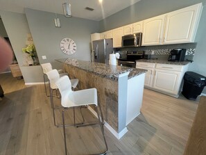 Fridge, microwave, oven, stovetop - No Rear Neighbors 4 Bed / 4 Bath Pool & Spa in Windsor Hills with Games Room (Kissimmee)
