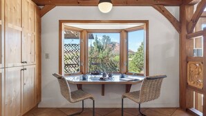 House (4 Bedrooms) | Interior - Timber & Rock Retreat by Avantstay Hot Tub + Outdoor Dining + Firepit Near Bell Rock Trails (Sedona)